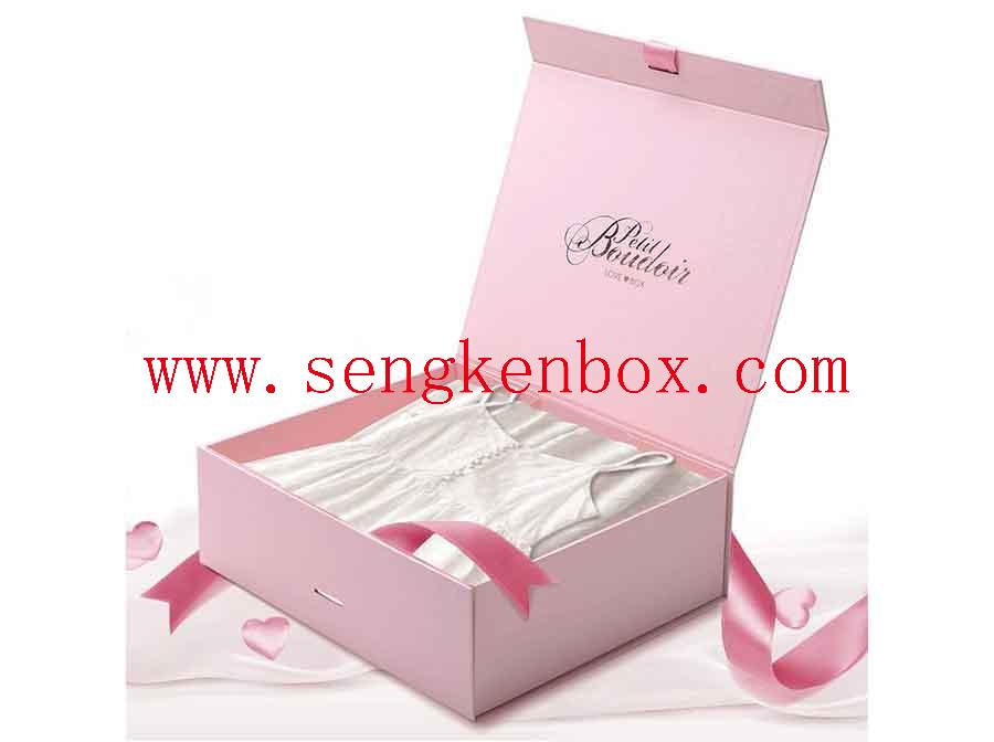 Folding Paper Box With Ribbon