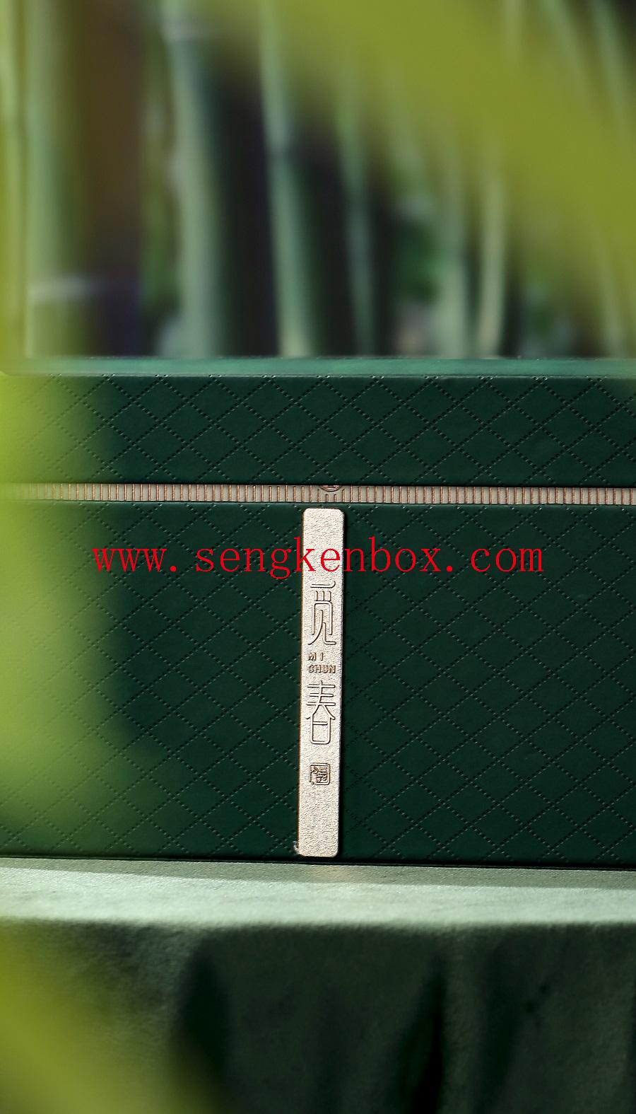 small leather reusable box