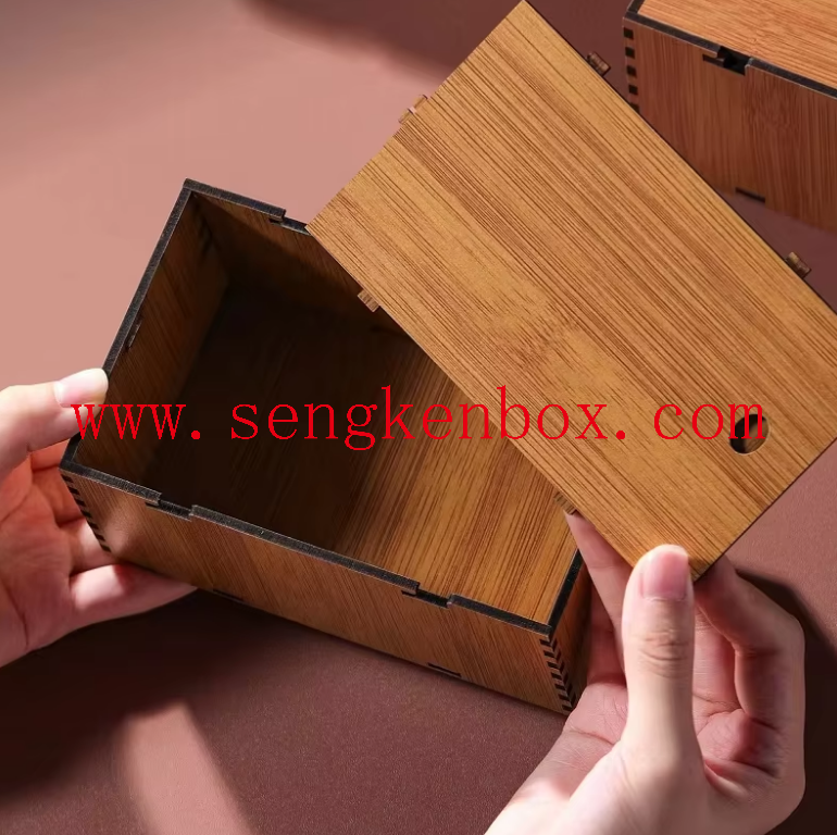 empty gift box empty gift box