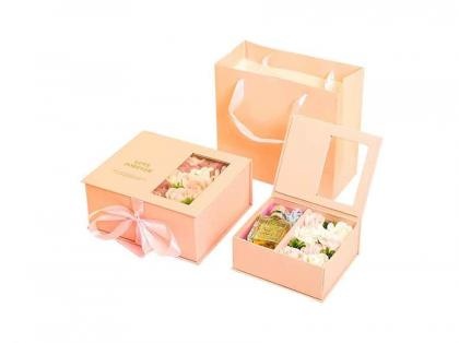 High Quality Transparent PVC Window Flap Box