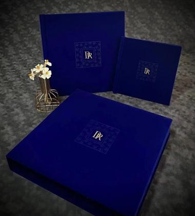 OEM and ODM Exquisite premium flocking wedding album with display storage box For Sale